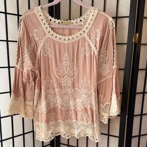 Democracy Blush Pink Lace-Trim Embroidered Boho Top size small